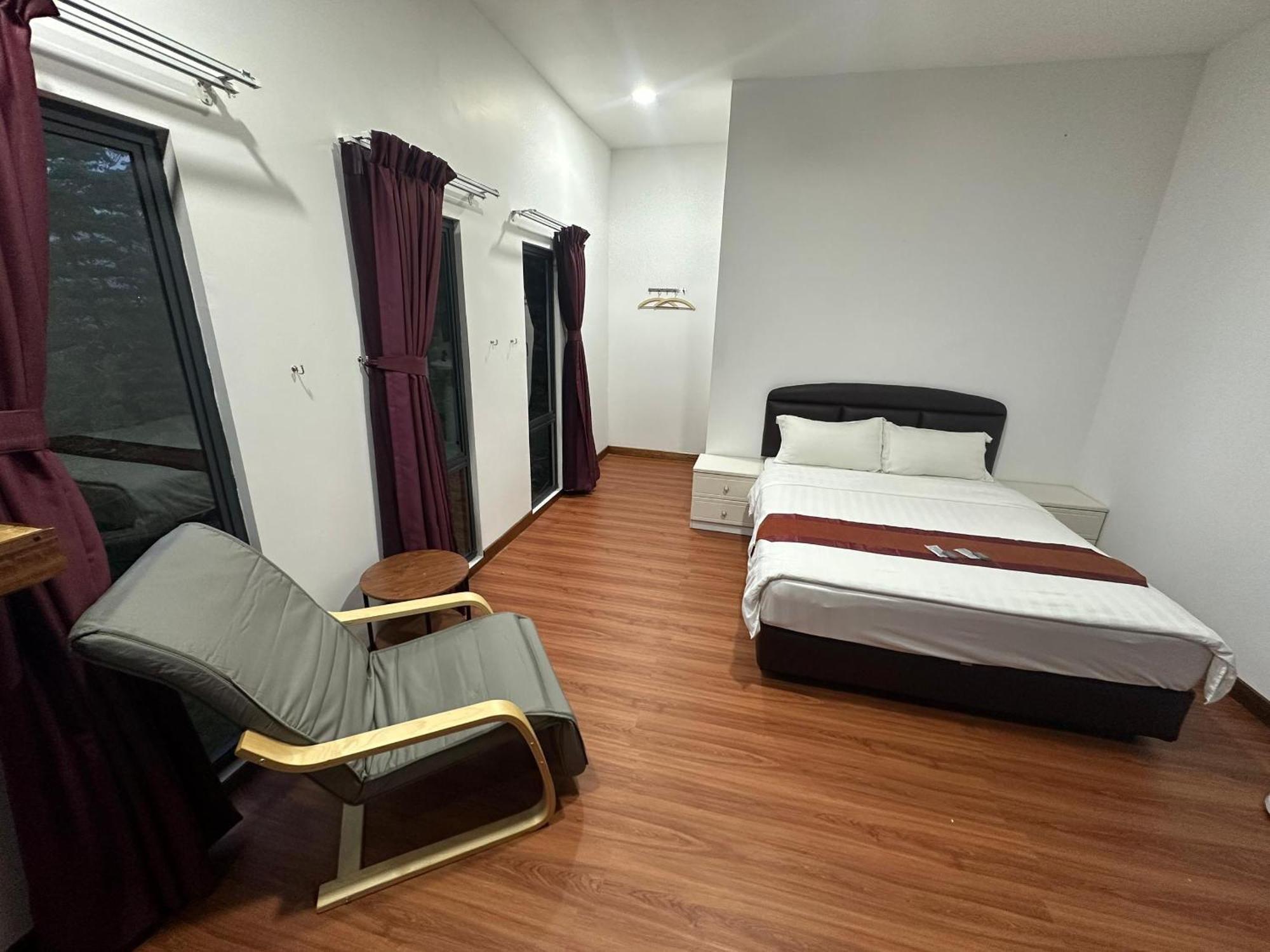 Ayana Holiday Resort Kampong Kundassan Pokoj fotografie